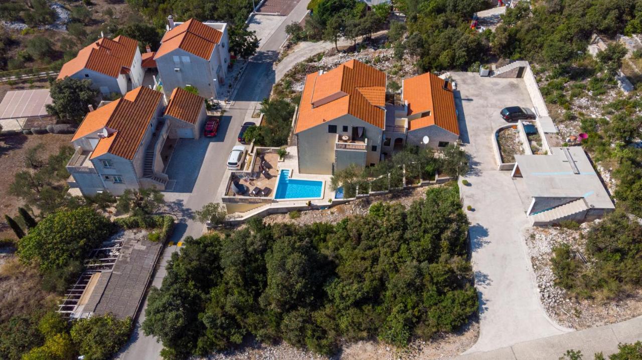 Villa Ana Zrnovo Exterior photo