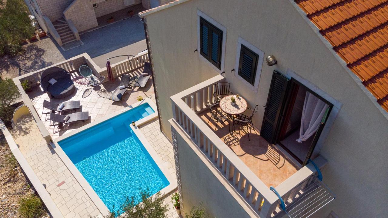 Villa Ana Zrnovo Exterior photo