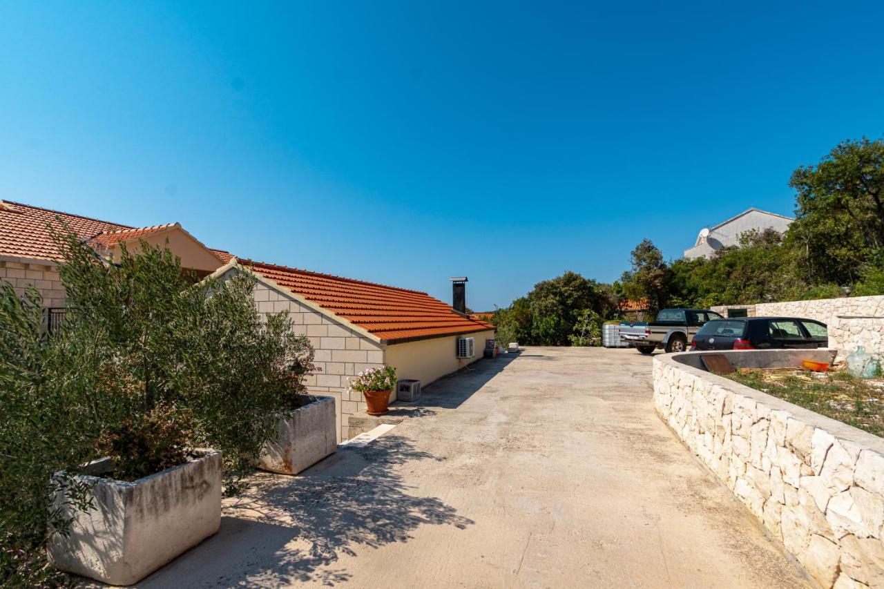 Villa Ana Zrnovo Exterior photo