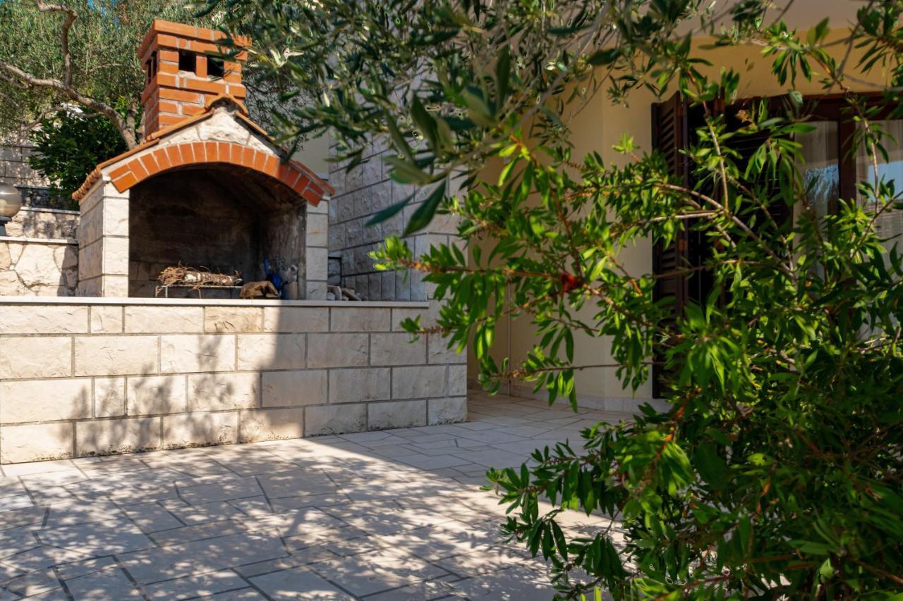 Villa Ana Zrnovo Exterior photo
